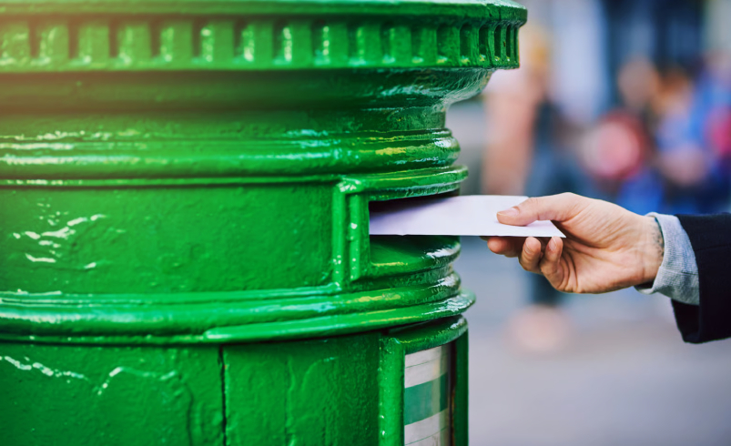 Virtual Mailbox vs Physical Mailbox Comparison